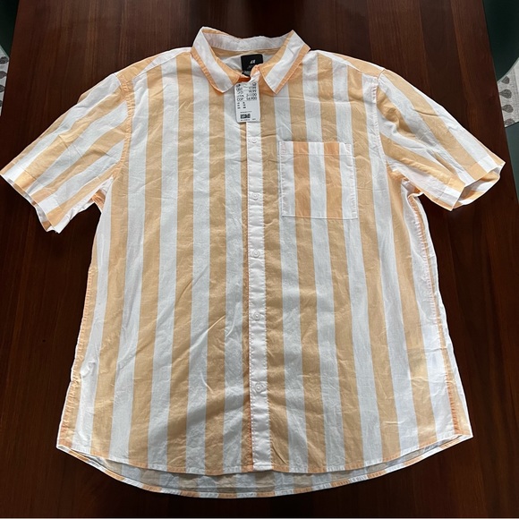 H&M Other - H&M Men’s Lightweight Cotton Summer Short Sleeve Button Down Collared Shirt